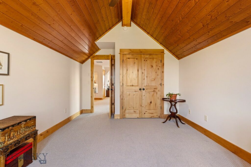 423 Parklands Trail, Bozeman MT 59718