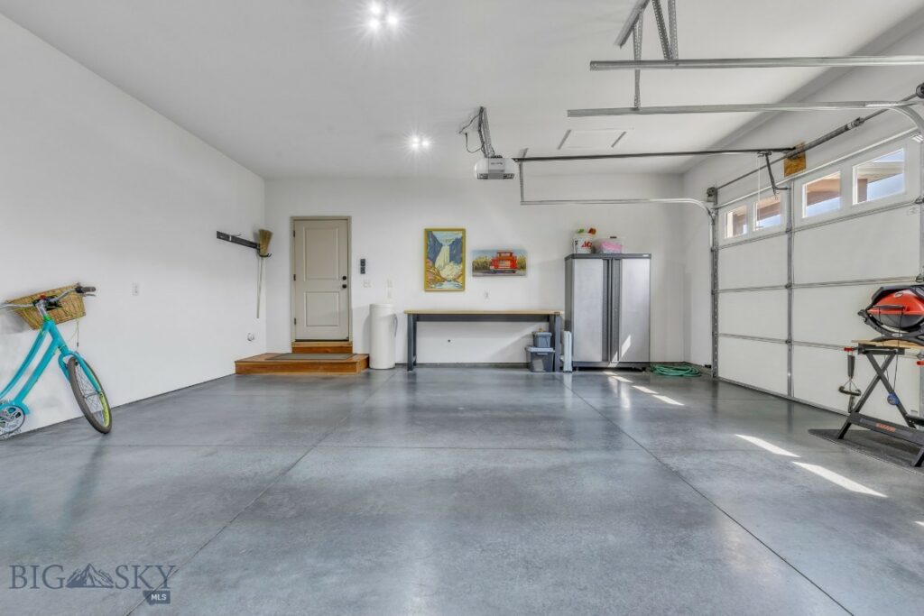 423 Parklands Trail, Bozeman MT 59718