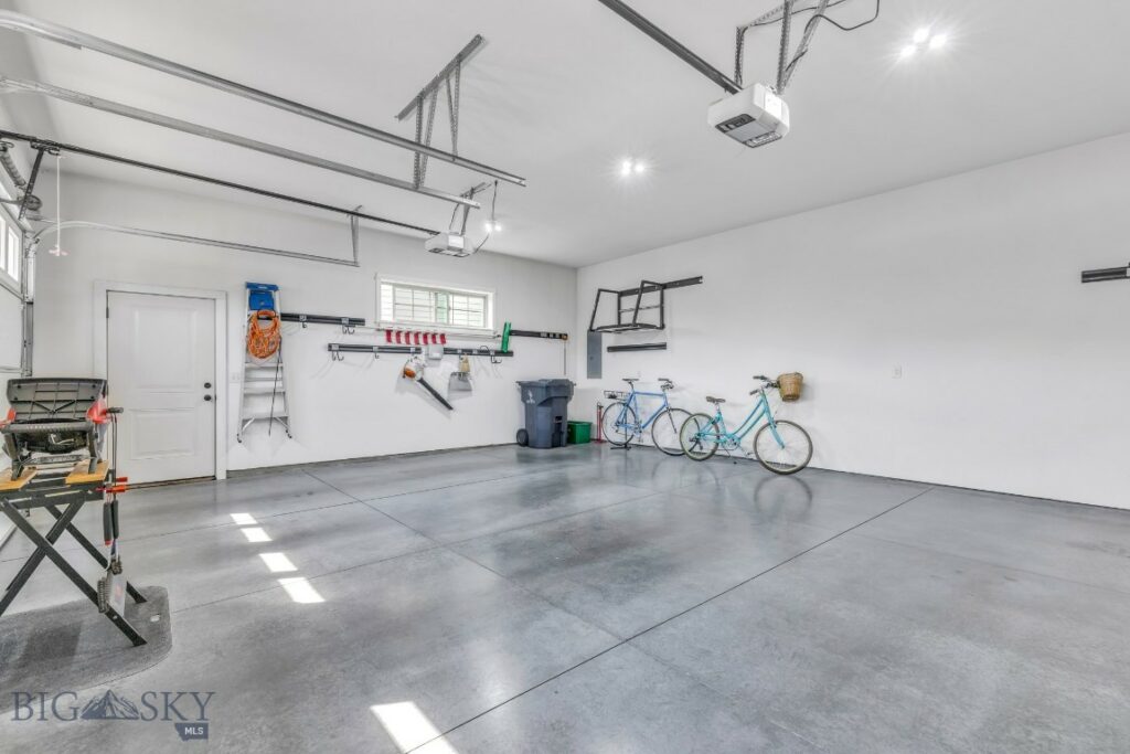 423 Parklands Trail, Bozeman MT 59718
