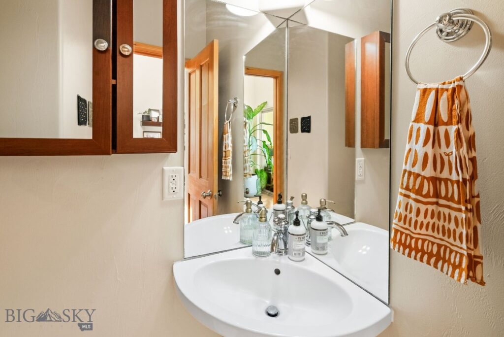 4256 Cover Street, Bozeman MT 59718