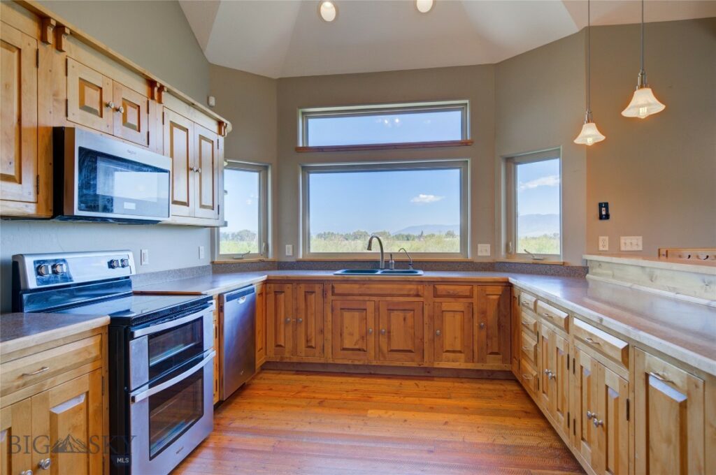 437 Old West Trail, Bozeman MT 59718