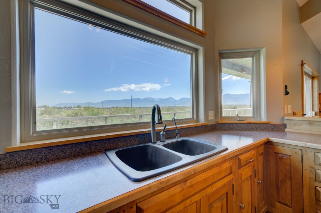 437 Old West Trail, Bozeman MT 59718