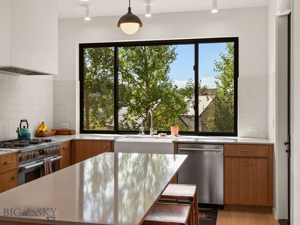 44 Midway Bridger Road, Bozeman MT 59715