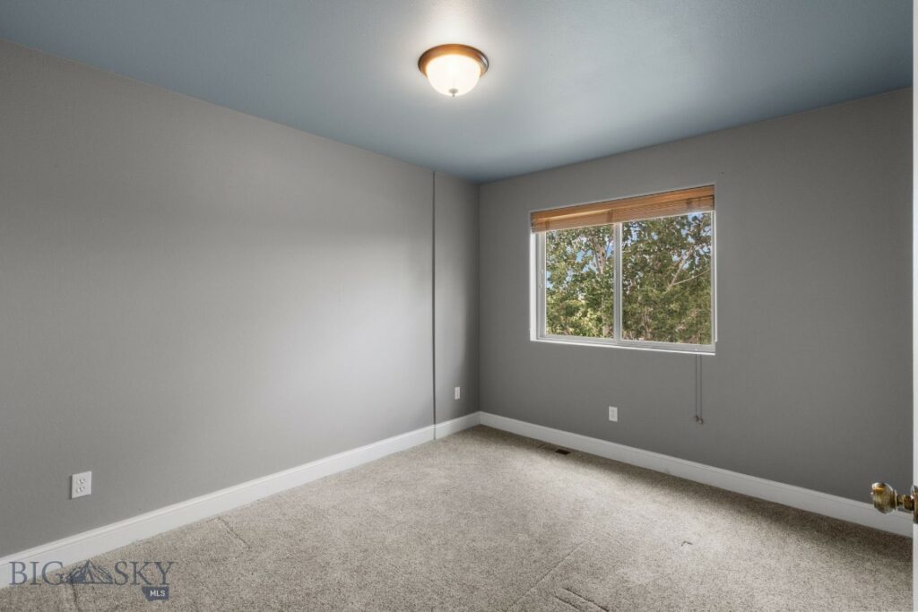 4716 Shadowglen Drive, Bozeman MT 59718