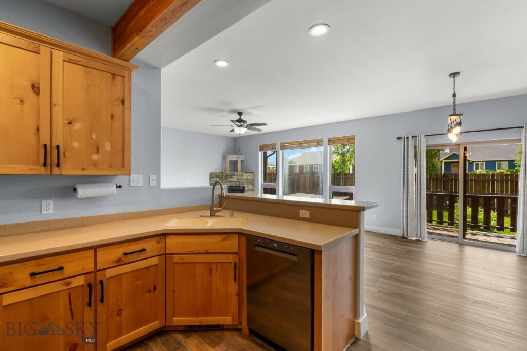 4716 Shadowglen Drive, Bozeman MT 59718