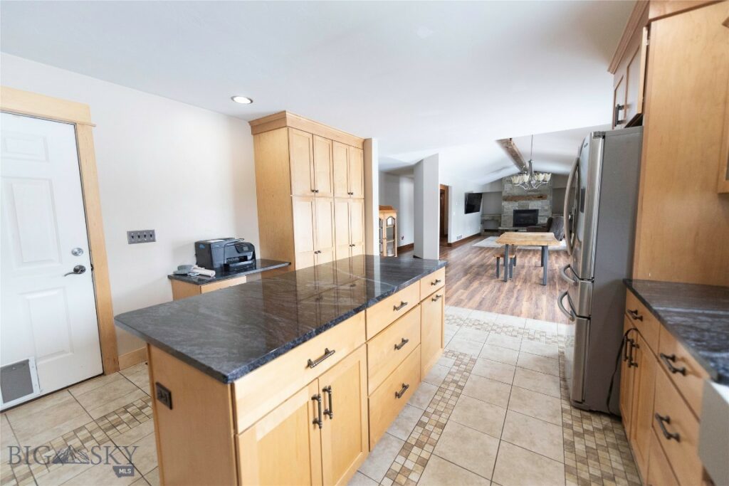 480 Prospector Trail, Bozeman MT 59718