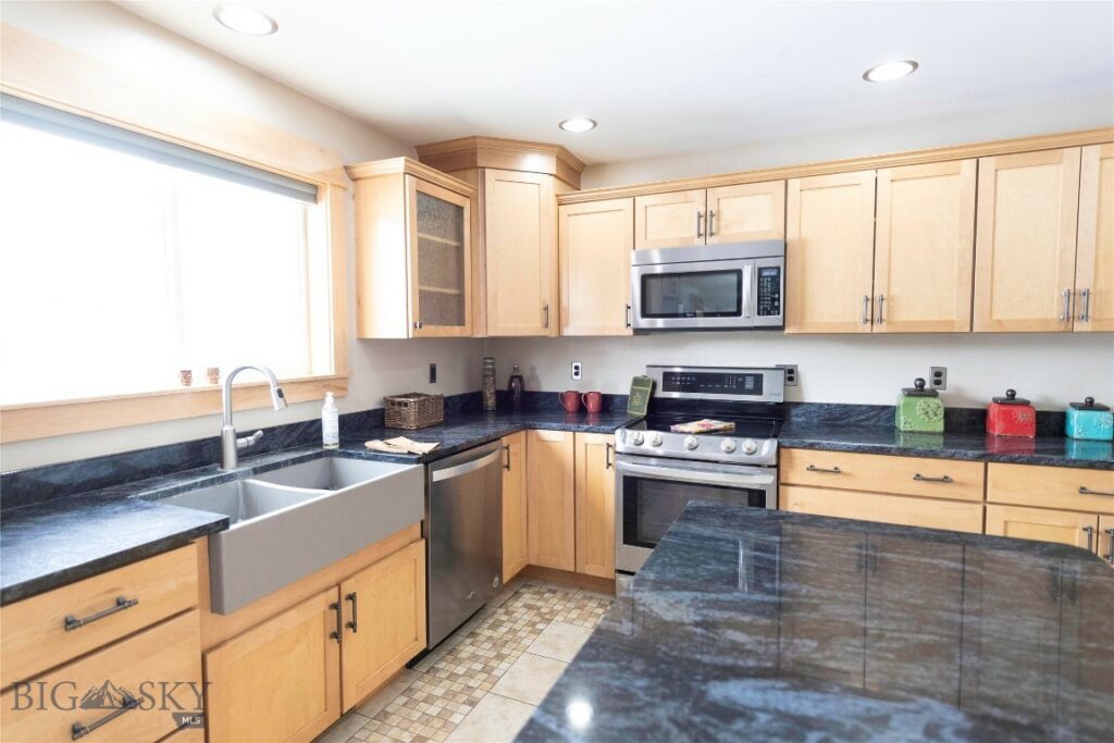 480 Prospector Trail, Bozeman MT 59718