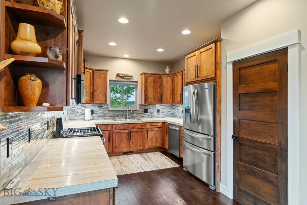 481 Stubbs Lane, Bozeman MT 59718