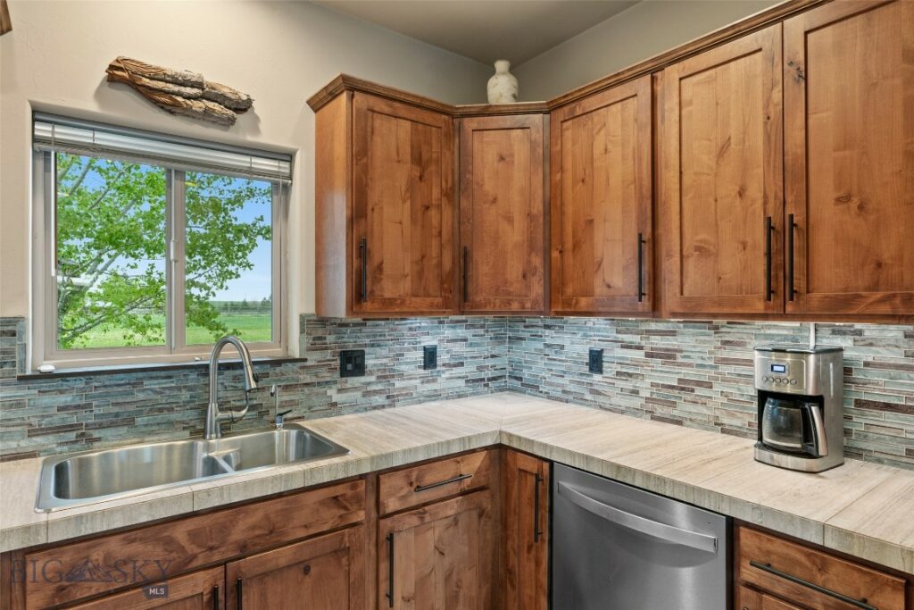 481 Stubbs Lane, Bozeman MT 59718