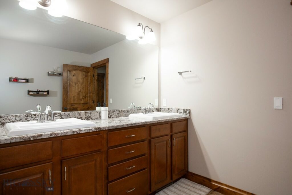 484 Circle F, Bozeman MT 59718