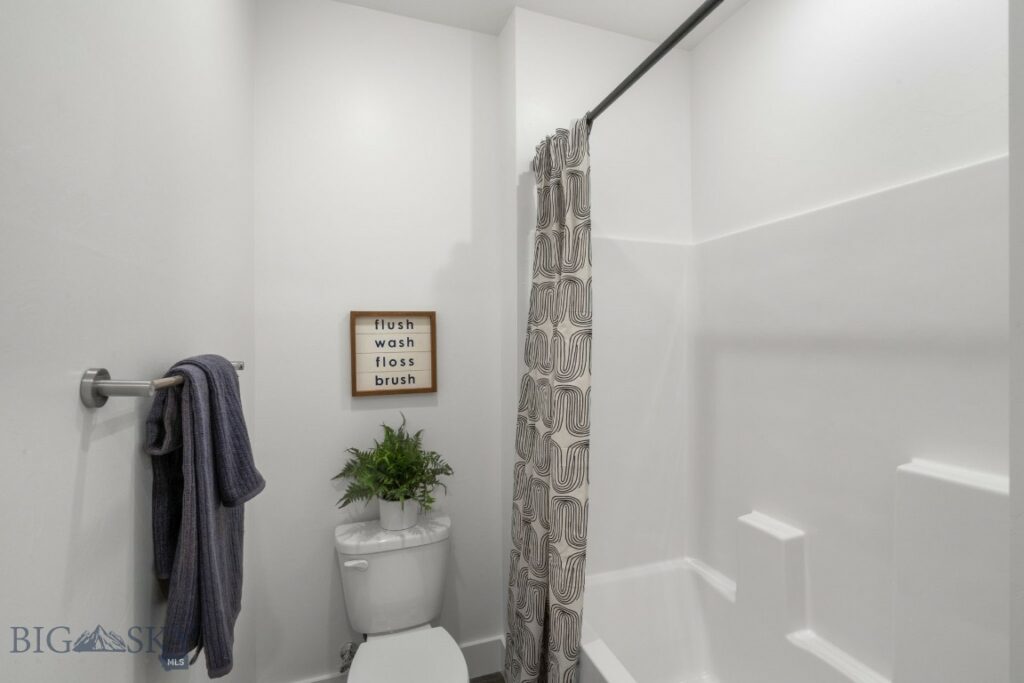 4913 Harvest Parkway, Bozeman MT 59718