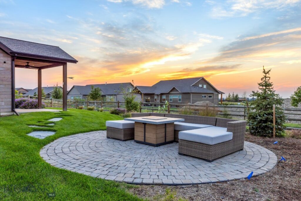501 White Horse Loop, Bozeman MT 59718