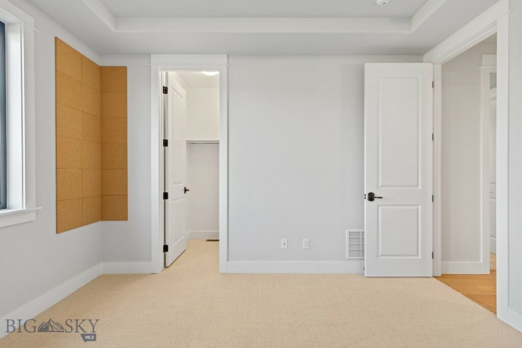 501 White Horse Loop, Bozeman MT 59718