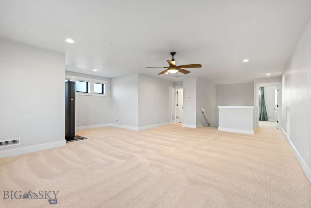501 White Horse Loop, Bozeman MT 59718