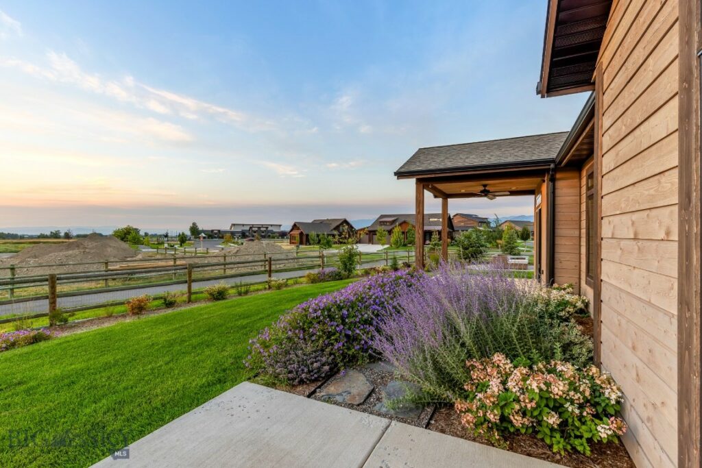 501 White Horse Loop, Bozeman MT 59718