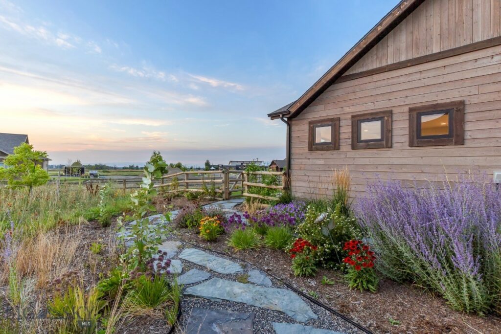 501 White Horse Loop, Bozeman MT 59718