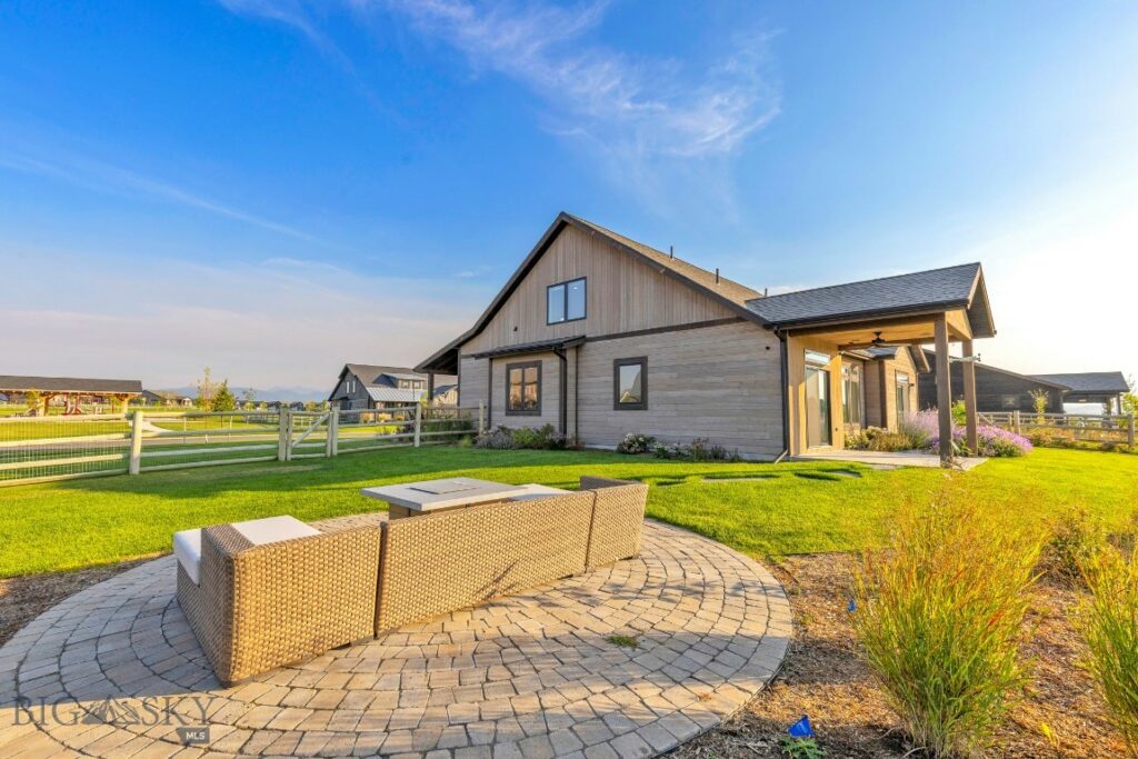 501 White Horse Loop, Bozeman MT 59718