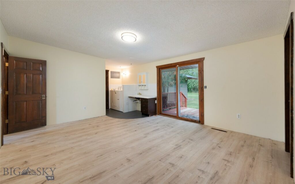 5041 S 3rd Road, Bozeman MT 59715