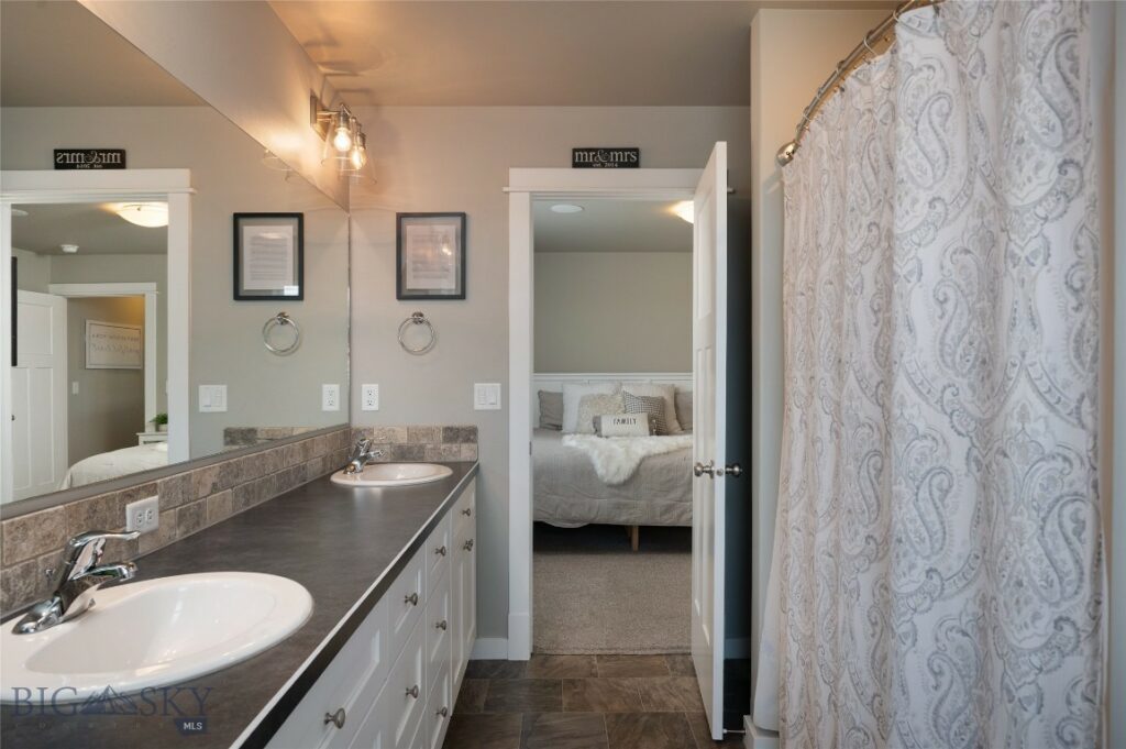 5421 Redhaven Street, Bozeman MT 59718