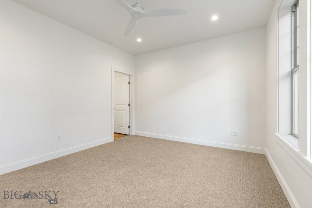 5442 Annie St, Bozeman MT 59718