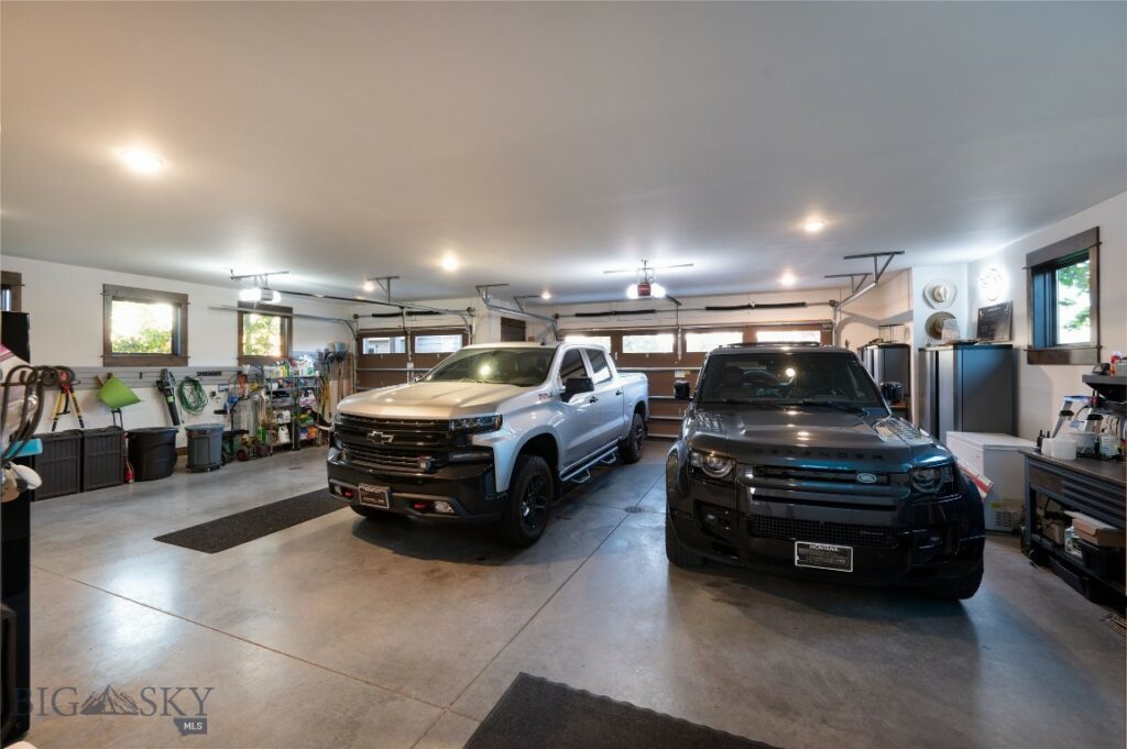 546 Naya Nuki Drive, Bozeman MT 59715