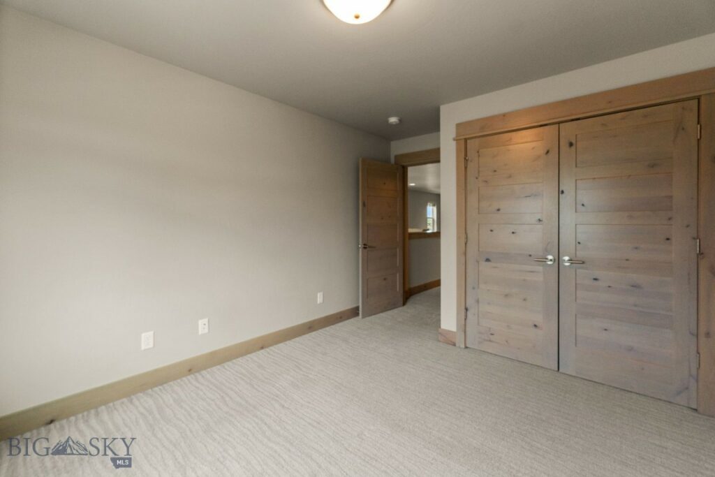 5497 Vermeer Lane, Bozeman MT 59178