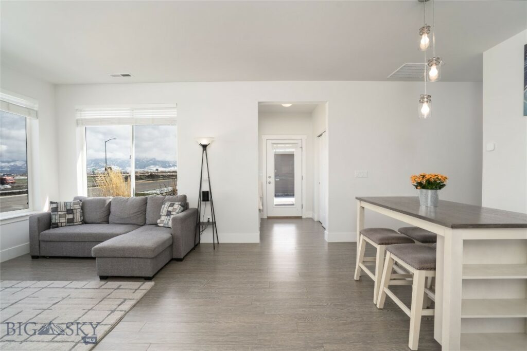 5529 Redhaven Street, Bozeman MT 59718