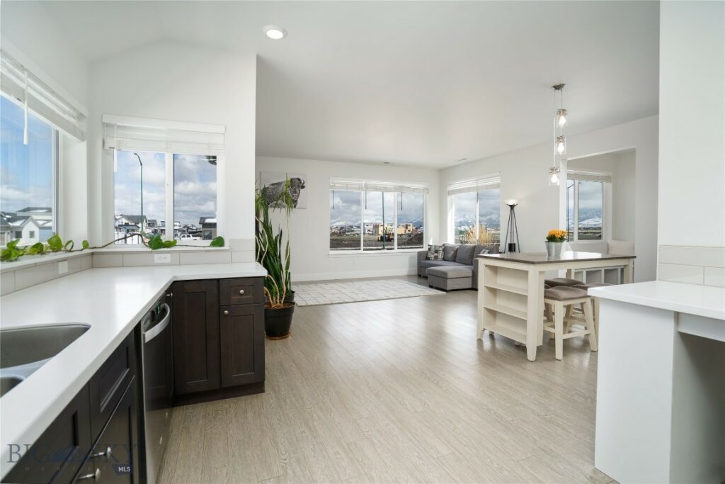5529 Redhaven Street, Bozeman MT 59718