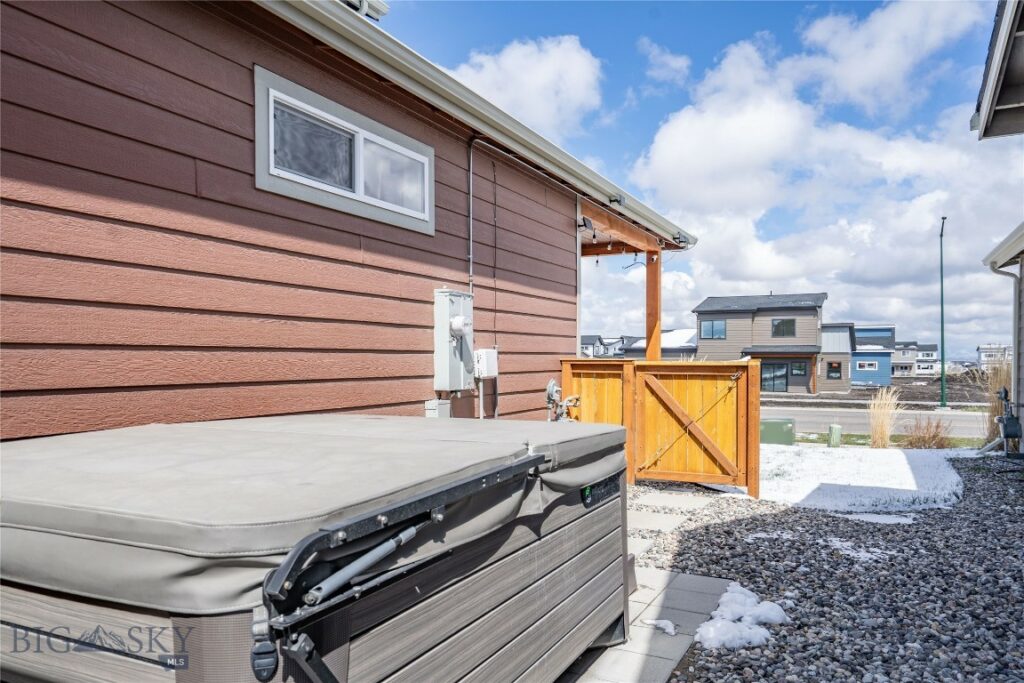 5529 Redhaven Street, Bozeman MT 59718