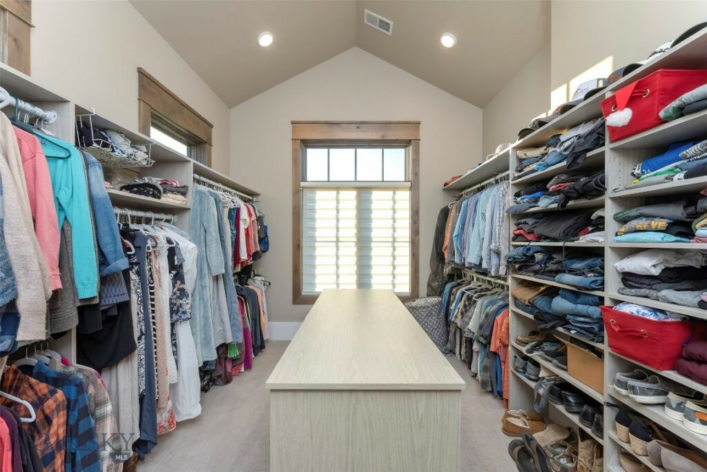 555 Glory Lane, Bozeman MT 59715