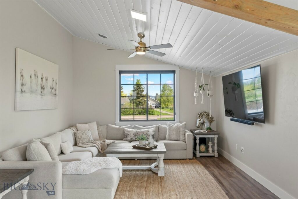 5667 Staffanson Road, Bozeman MT 59718