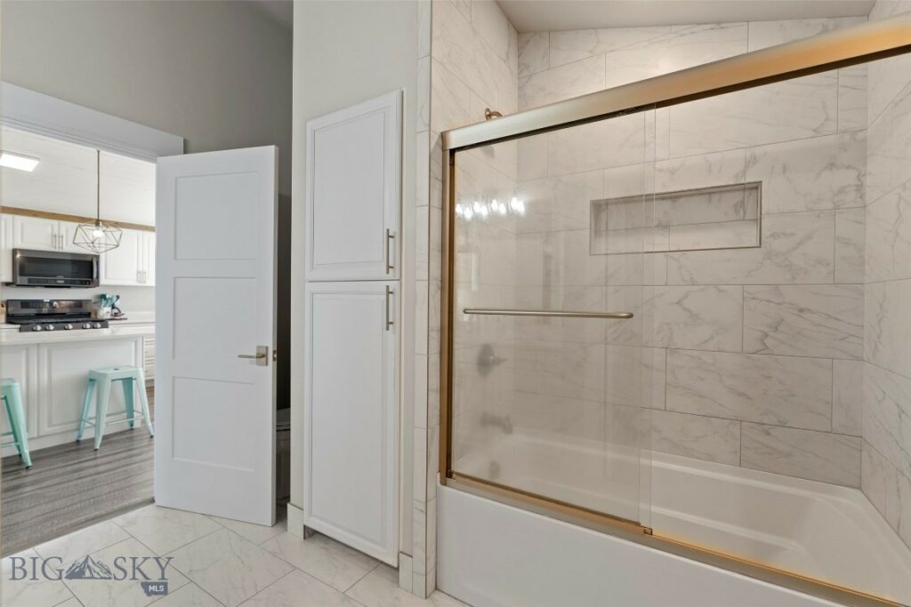 5667 Staffanson Road, Bozeman MT 59718