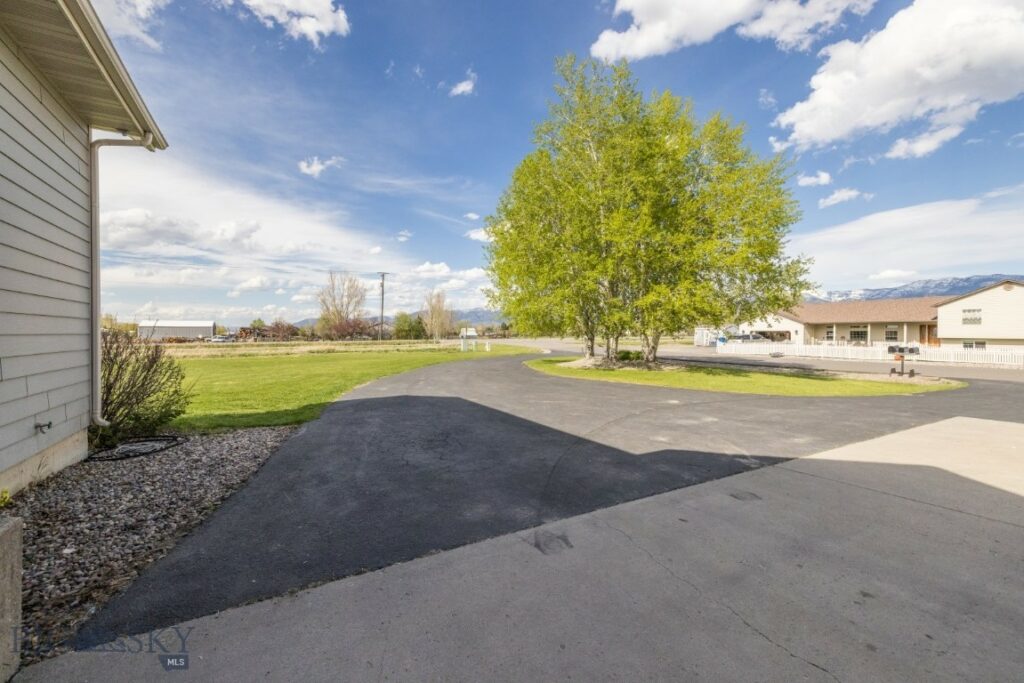 57 Laden Lane, Bozeman MT 59718