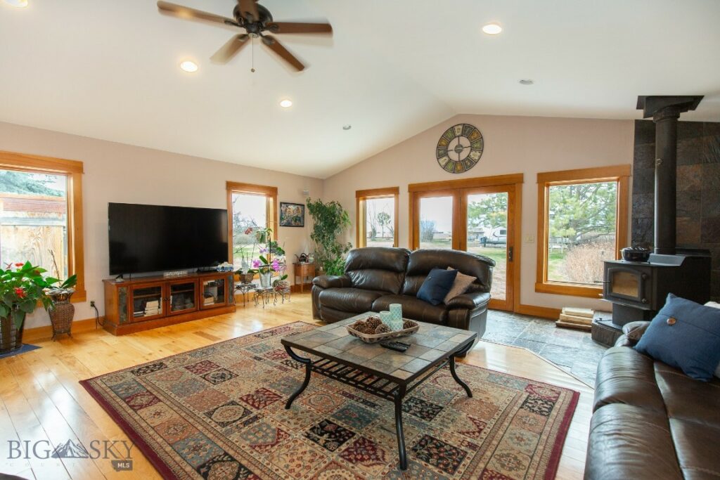 585 Painted Canyon Drive, Bozeman MT 59718