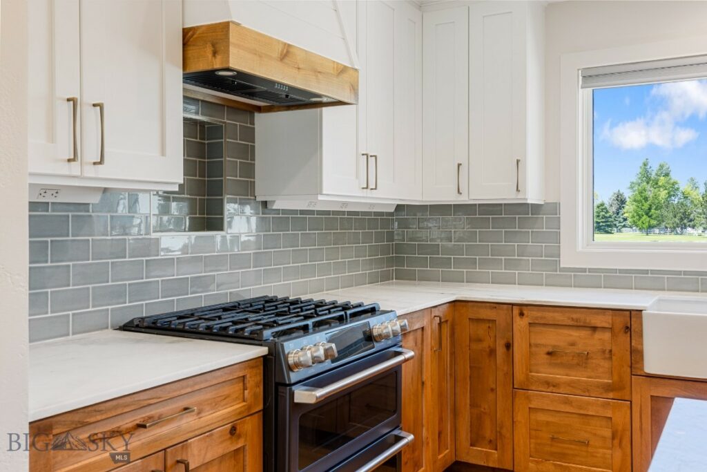 588 Candlelight, Bozeman MT 59718