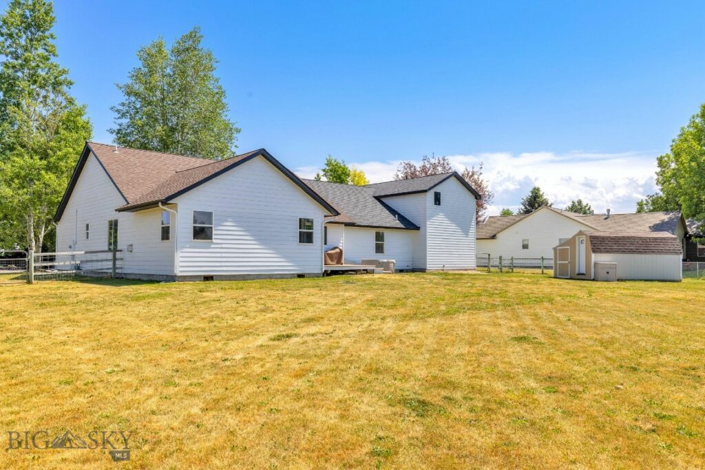 588 Candlelight, Bozeman MT 59718