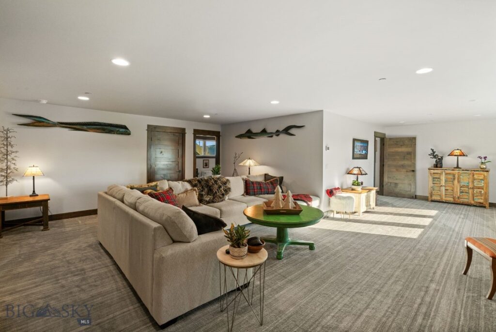 589 Tillyfour Road, Bozeman MT 59718