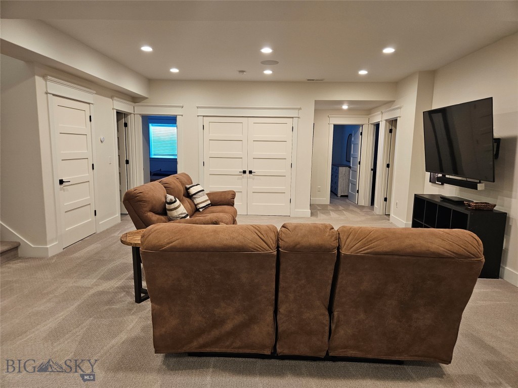 592 Stewart Loop, Bozeman MT 59718