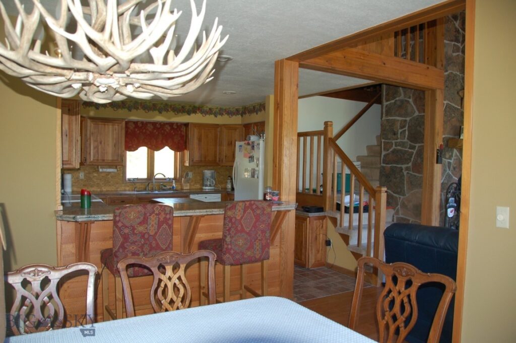 6008 Skyline Lane, Bozeman MT 59715