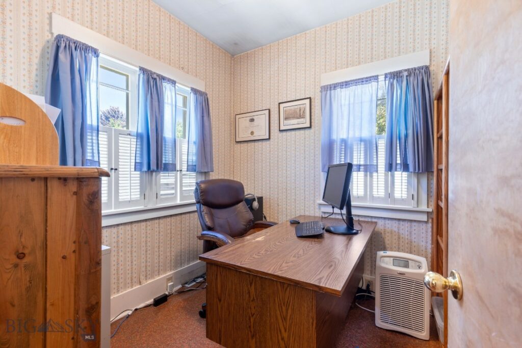 602 S 6th Avenue, Bozeman MT 59715