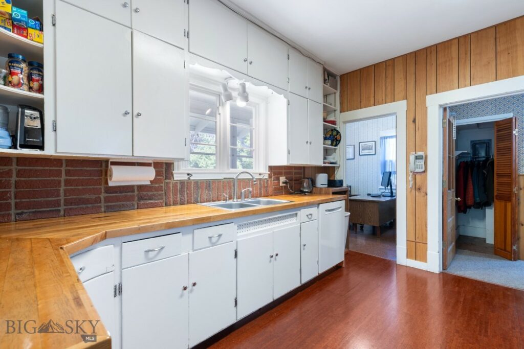 602 S 6th Avenue, Bozeman MT 59715