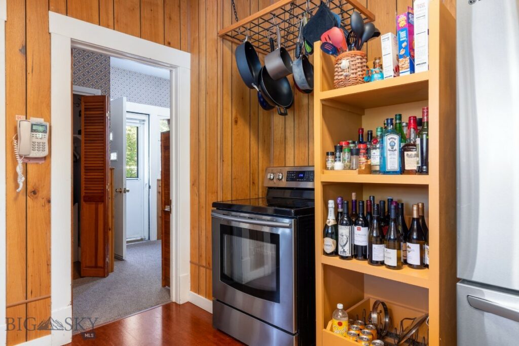 602 S 6th Avenue, Bozeman MT 59715