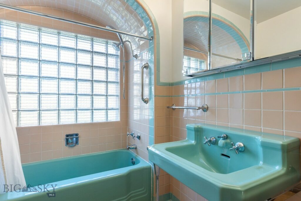615 N 17th Avenue, Bozeman MT 59715