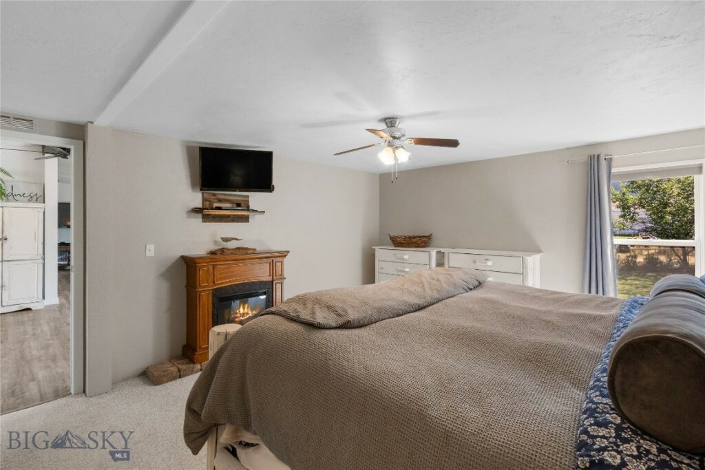 6218 Shadow Circle, Bozeman MT 59715