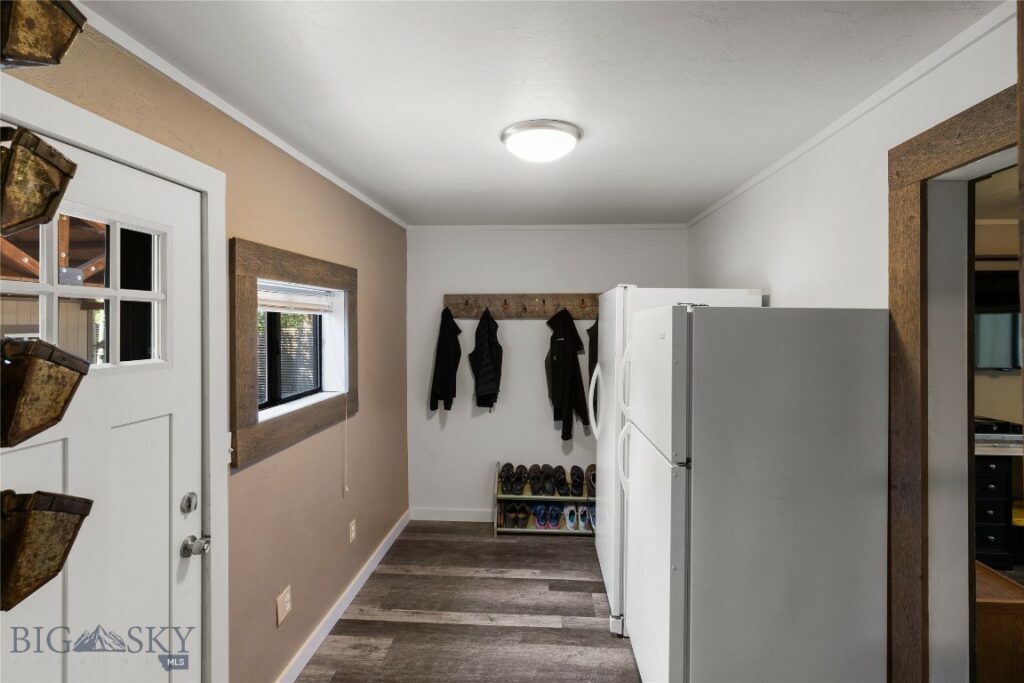 6218 Shadow Circle, Bozeman MT 59715