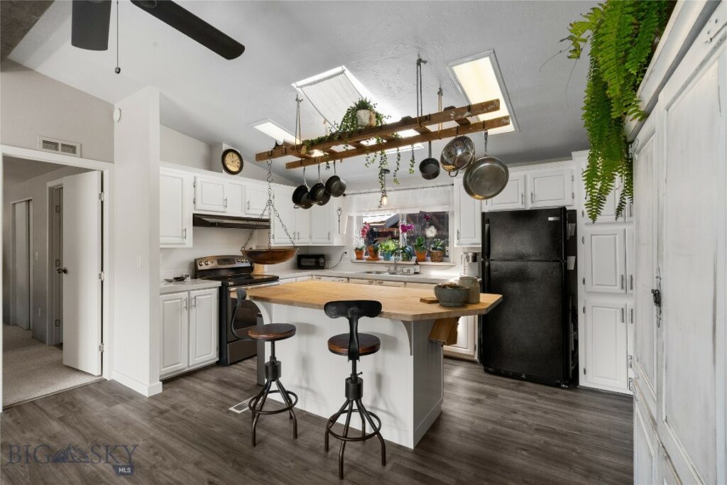 6218 Shadow Circle, Bozeman MT 59715