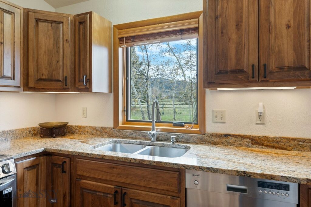 6280 Alamosa Lane, Bozeman MT 59718