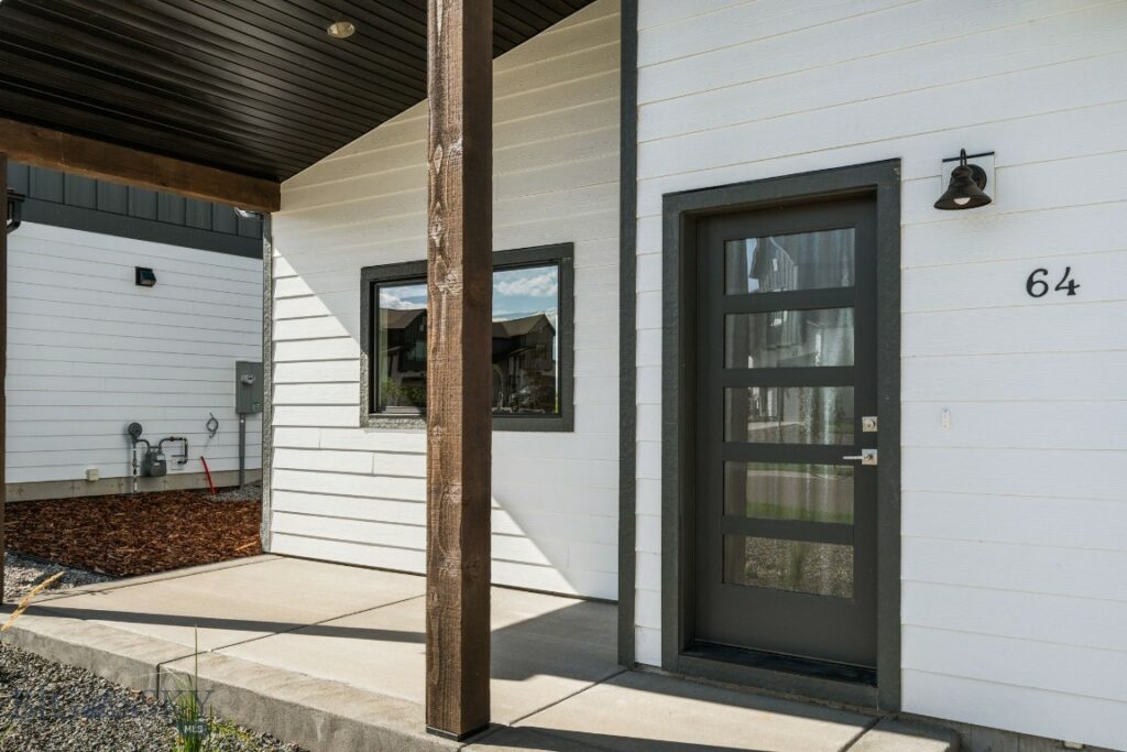 64 Horseshoe Loop, Bozeman MT 59718