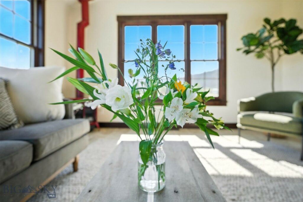 65 Hyalite Ranch Lane, Bozeman MT 59718