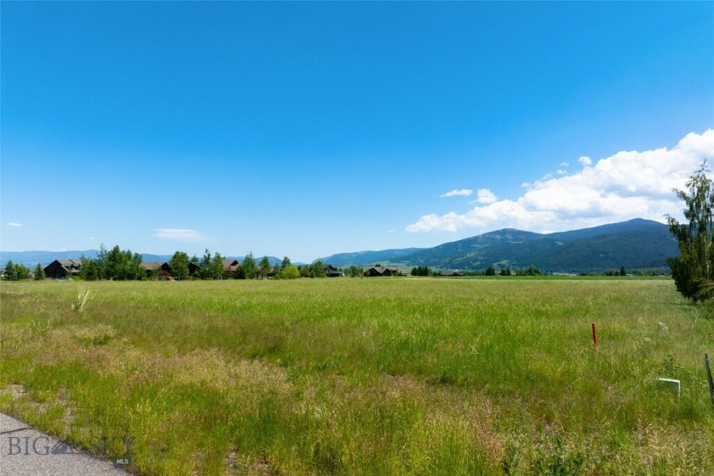 657 Hyalite View, Bozeman MT 59718